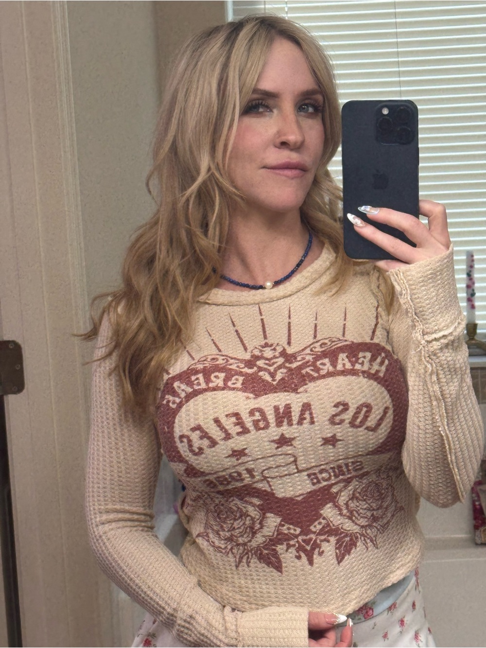 Los Angeles Graphic Thermal Sweater - Beige and Burgundy